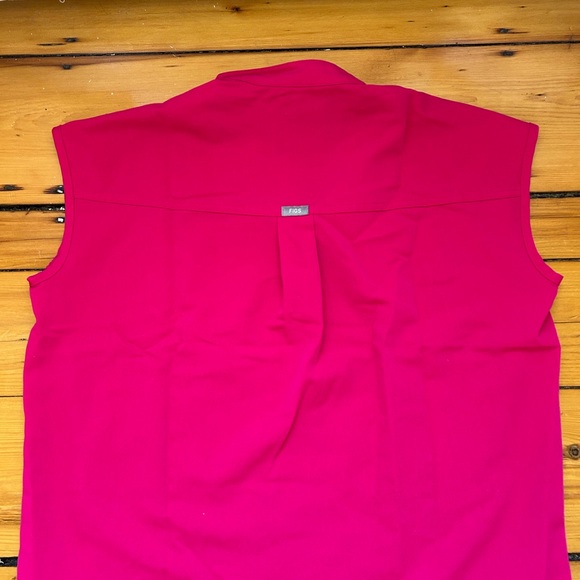 Figs Rafaela Scrub Top 🩷 - Picture 4 of 4